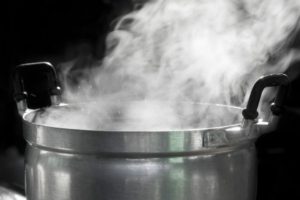 humedad-cocina-olla-vapor humedad-cocina-olla-vapor